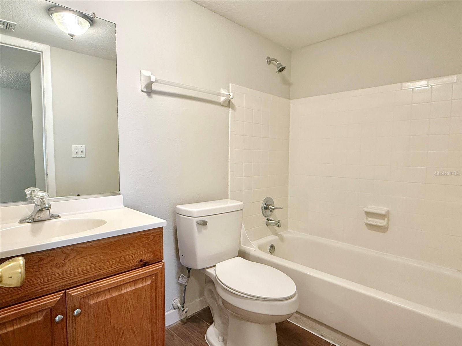 4405 S SEMORAN BLVD #4, ORLANDO, FL, 32822