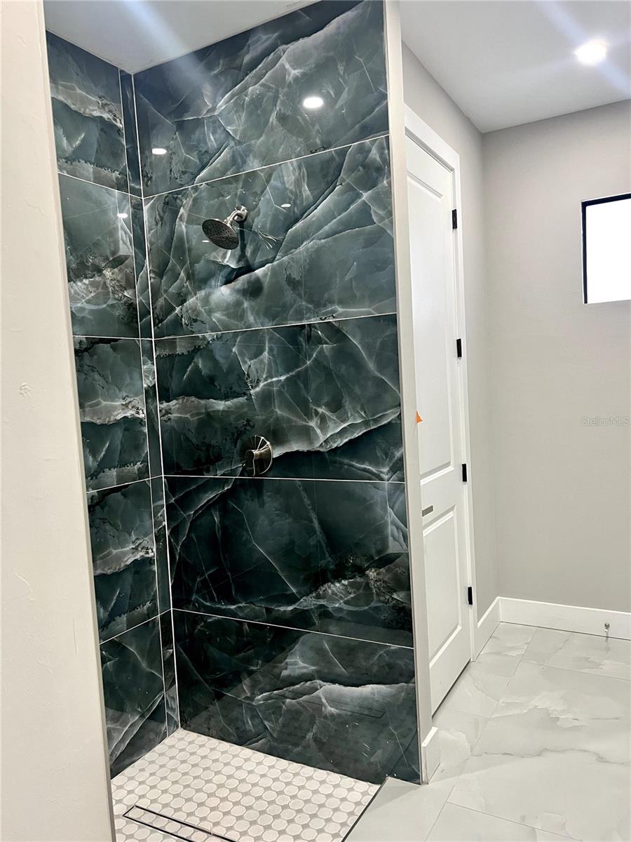 902 MILWAUKEE BLVD, LEHIGH ACRES, FL, 33974