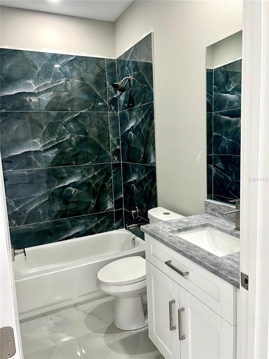 902 MILWAUKEE BLVD, LEHIGH ACRES, FL, 33974