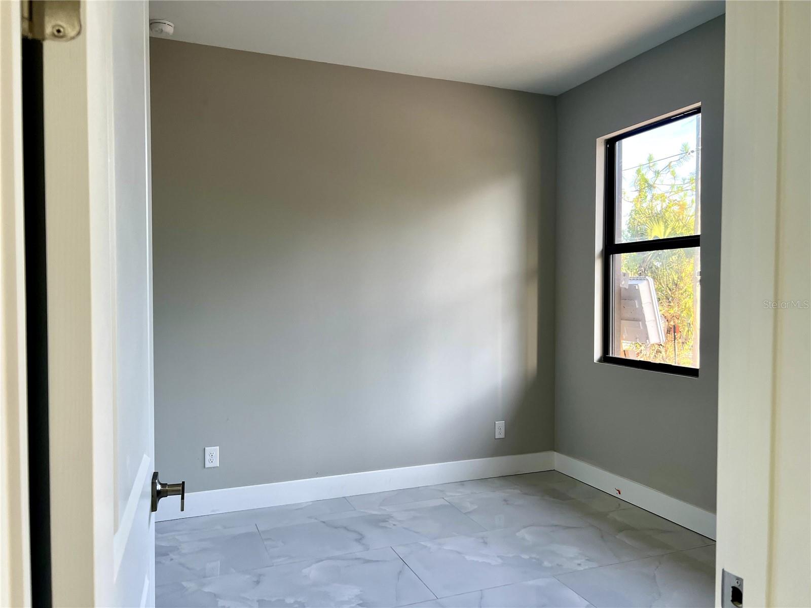 902 MILWAUKEE BLVD, LEHIGH ACRES, FL, 33974