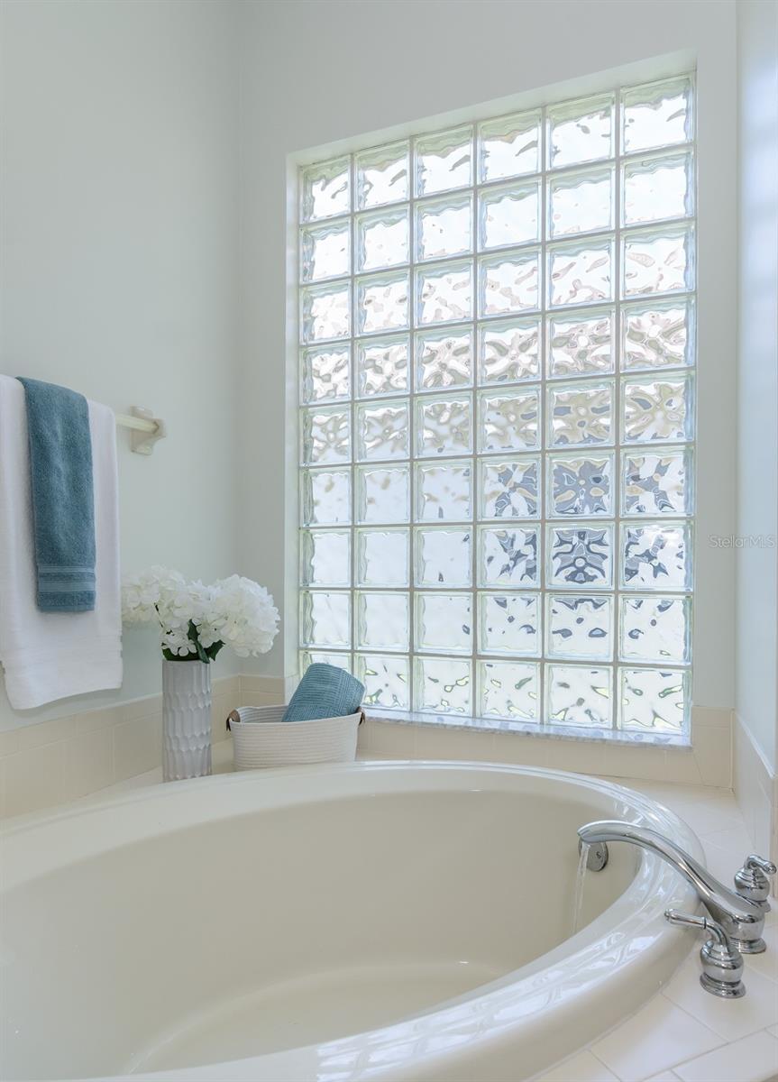 3964 SILK OAK LN, PALM HARBOR, FL, 34685