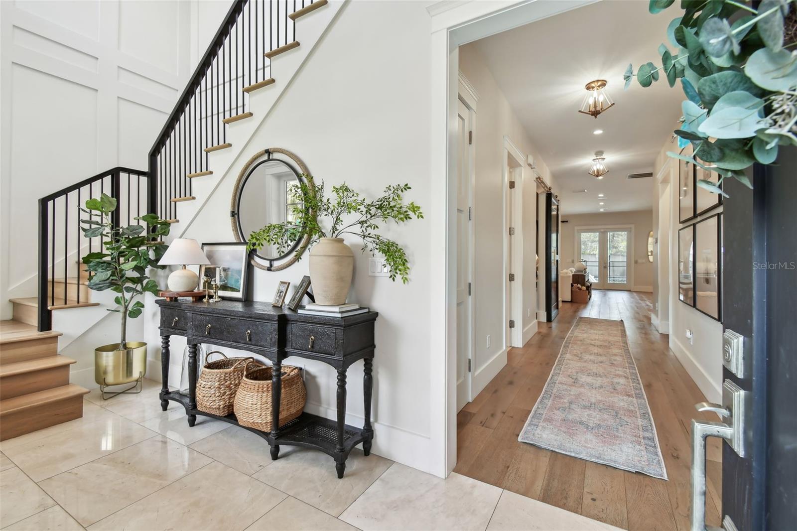 2402 W PARKLAND BLVD, TAMPA, FL, 33609