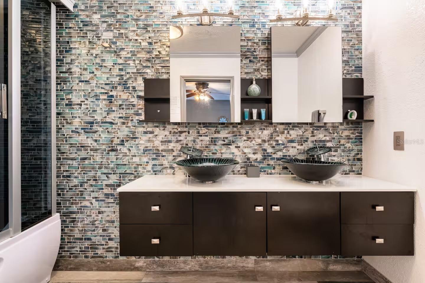 2460 BEACON GROVES BLVD, PALM HARBOR, FL, 34683