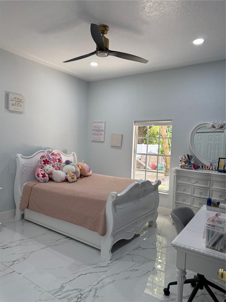 3410 MORAN RD, TAMPA, FL, 33618