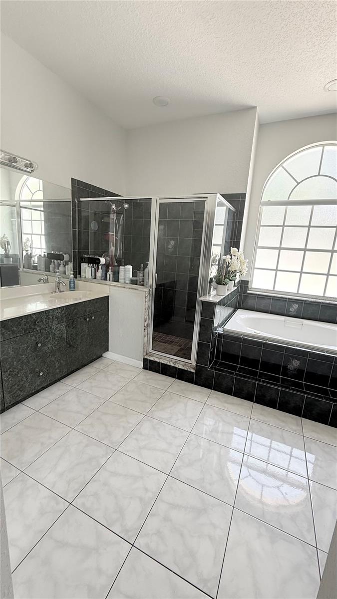 3410 MORAN RD, TAMPA, FL, 33618