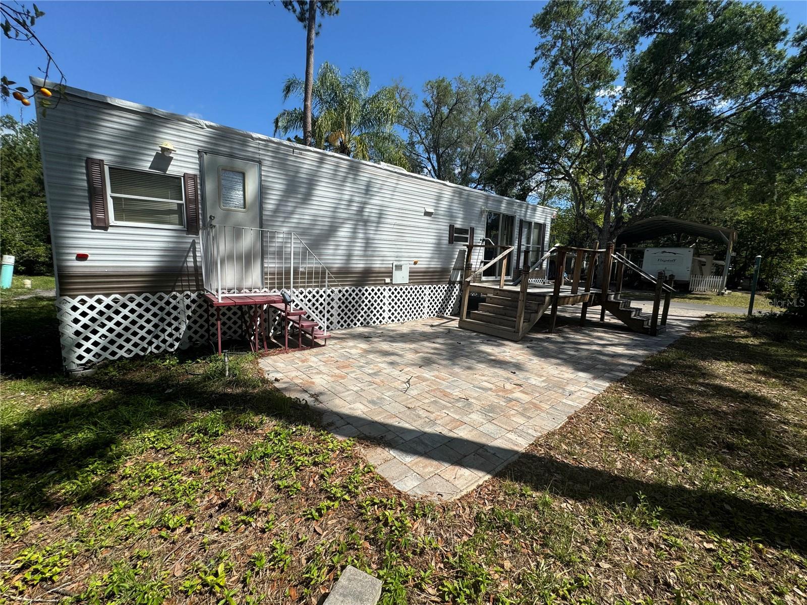 TB8378635 Property Photo