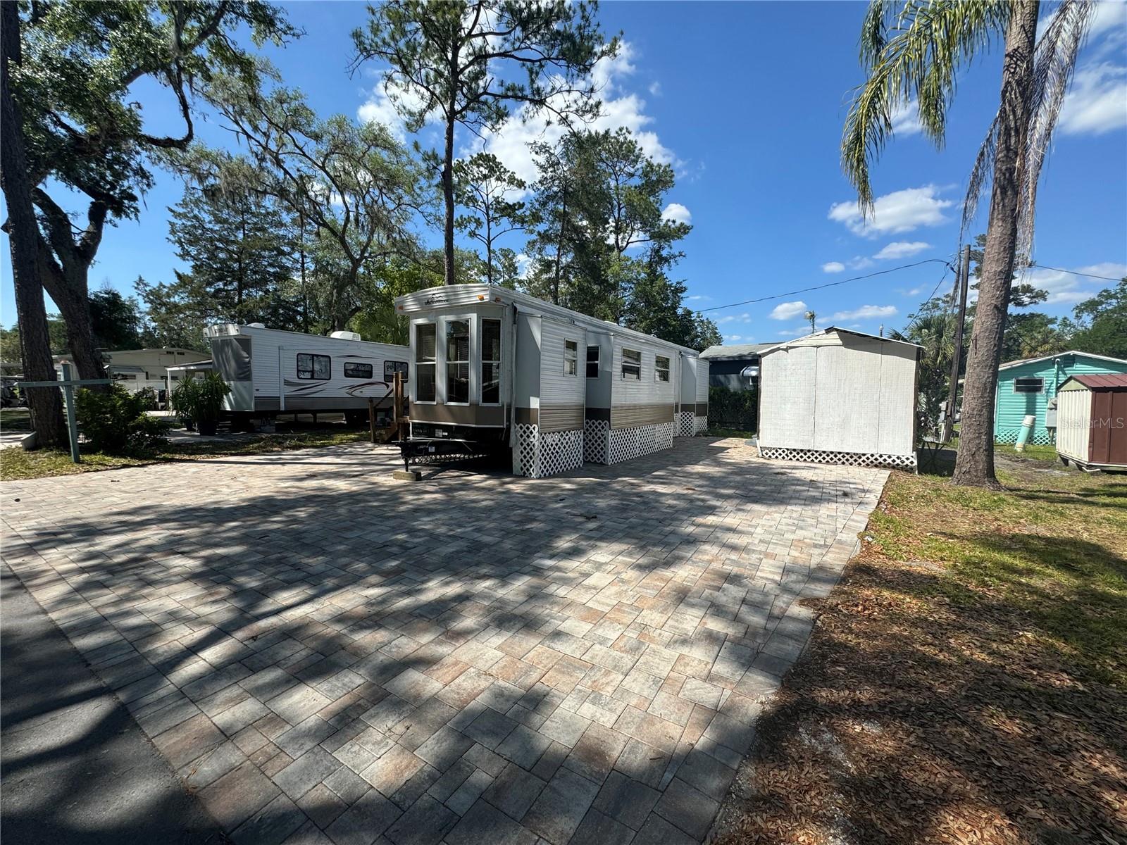 TB8378635 Property Photo