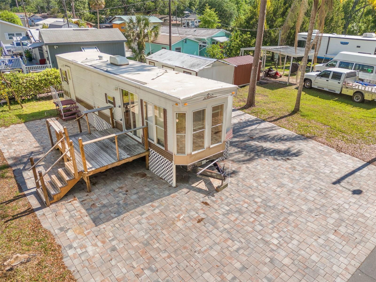 TB8378635 Property Photo