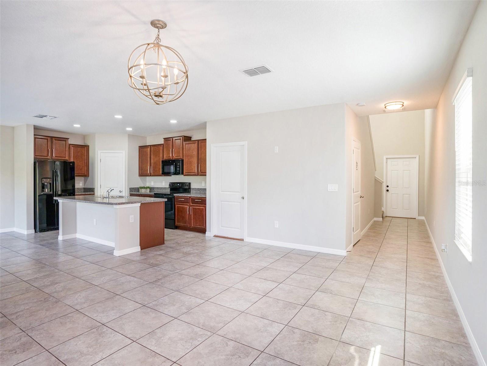 15306 BROAD BRUSH DR, SUN CITY CENTER, FL, 33573
