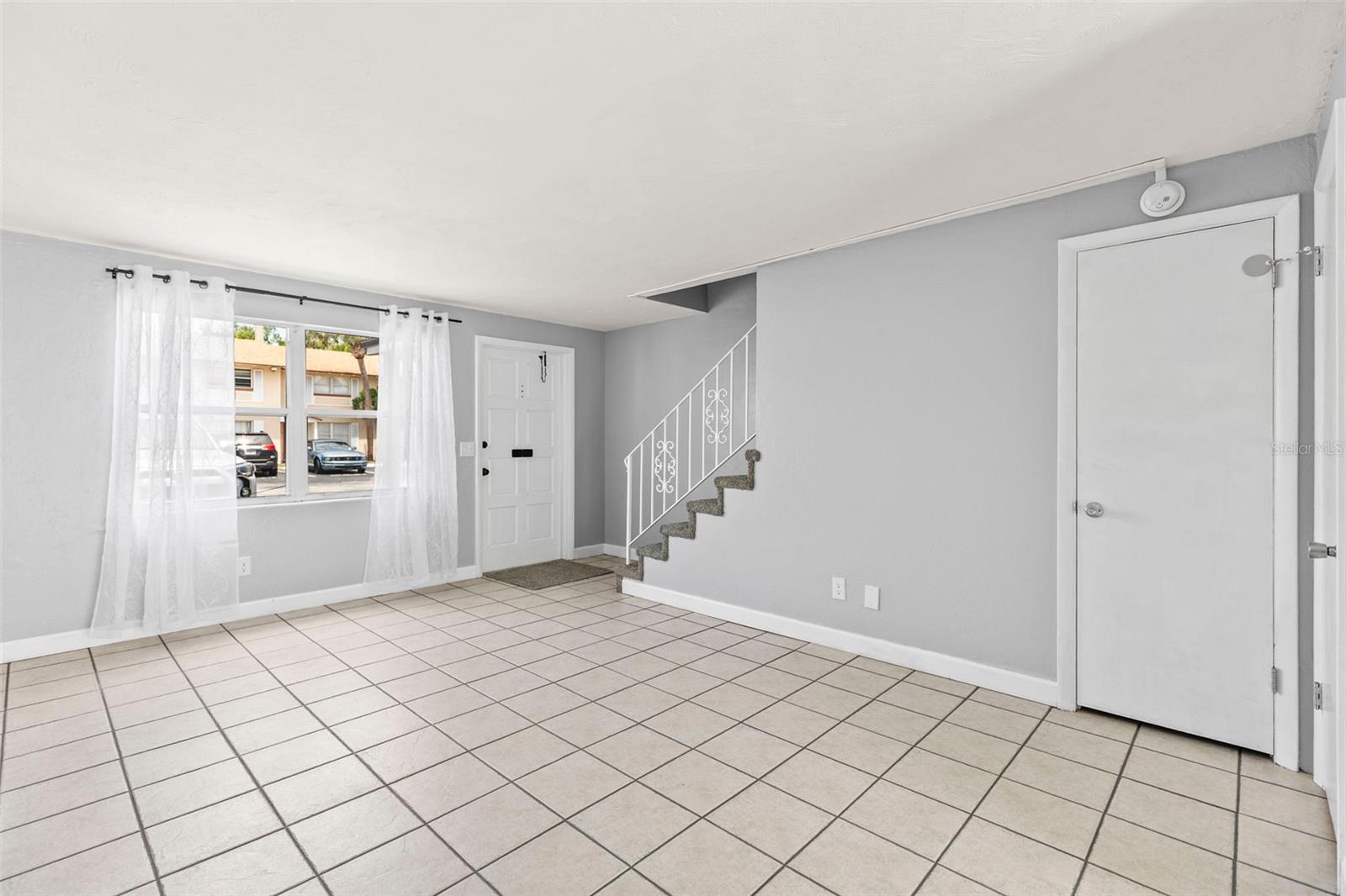 1600 S PALMETTO AVE #105, SOUTH DAYTONA, FL, 32119