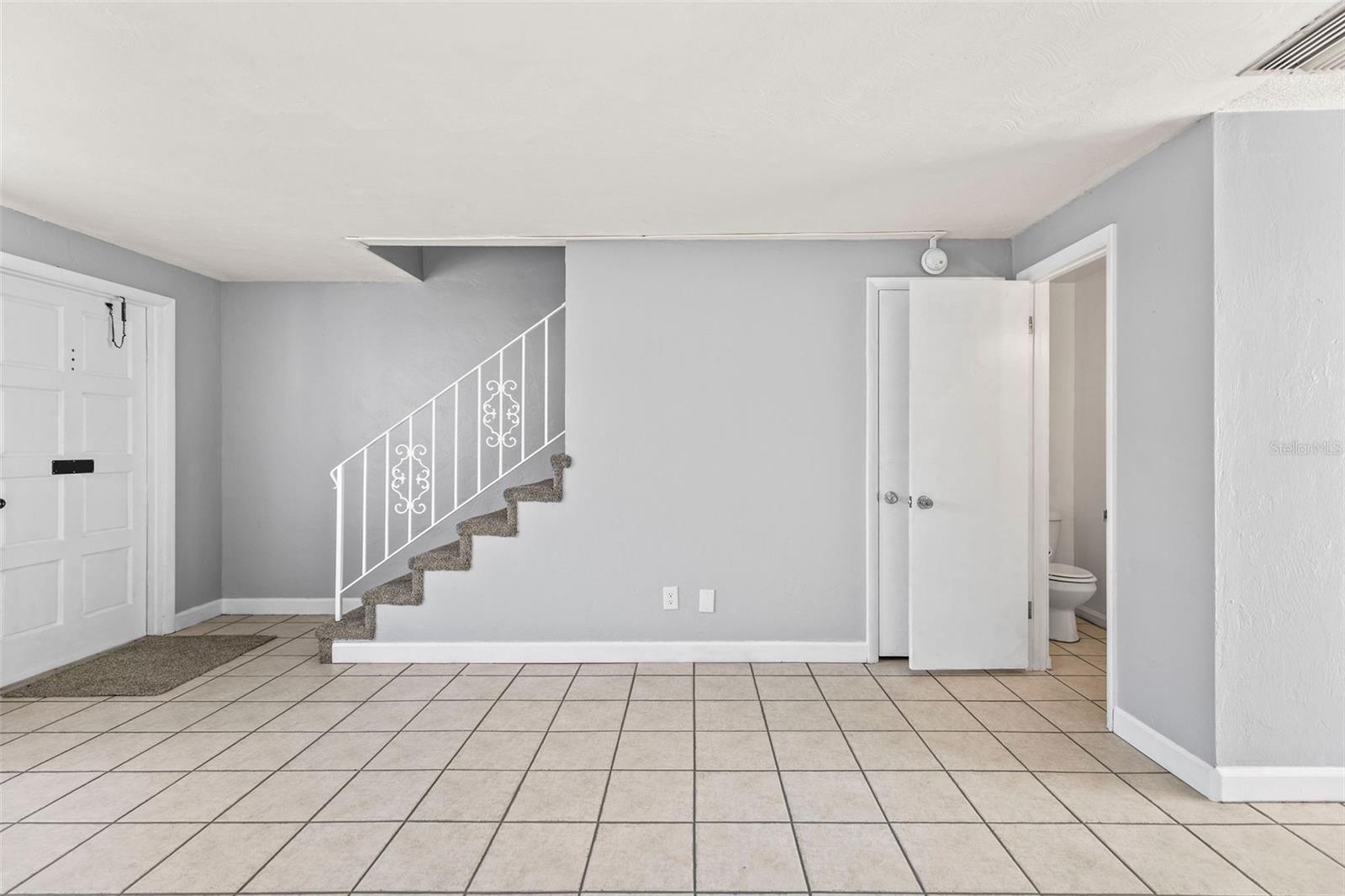 1600 S PALMETTO AVE #105, SOUTH DAYTONA, FL, 32119