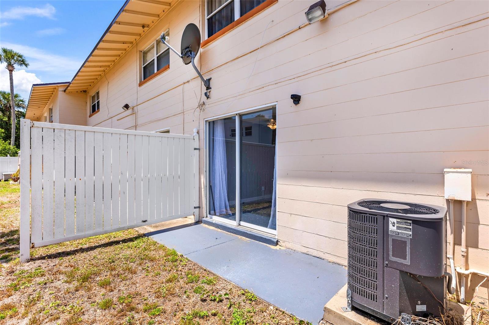 1600 S PALMETTO AVE #105, SOUTH DAYTONA, FL, 32119