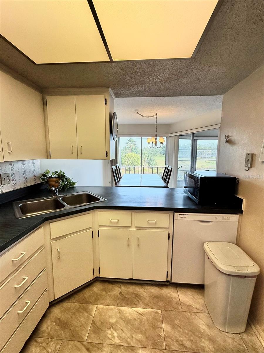 225 COUNTRY CLUB DR #A207, LARGO, FL, 33771