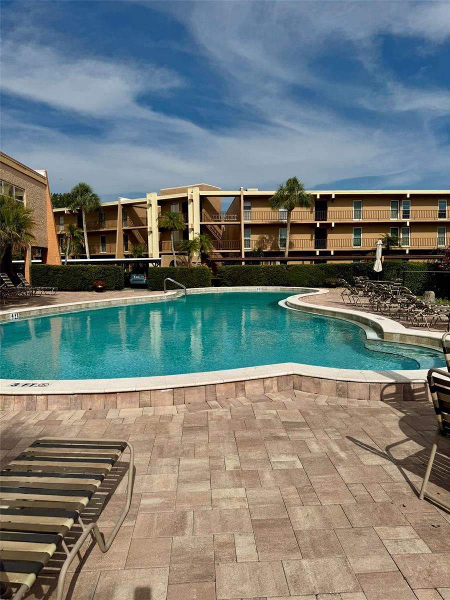 225 COUNTRY CLUB DR #A207, LARGO, FL, 33771