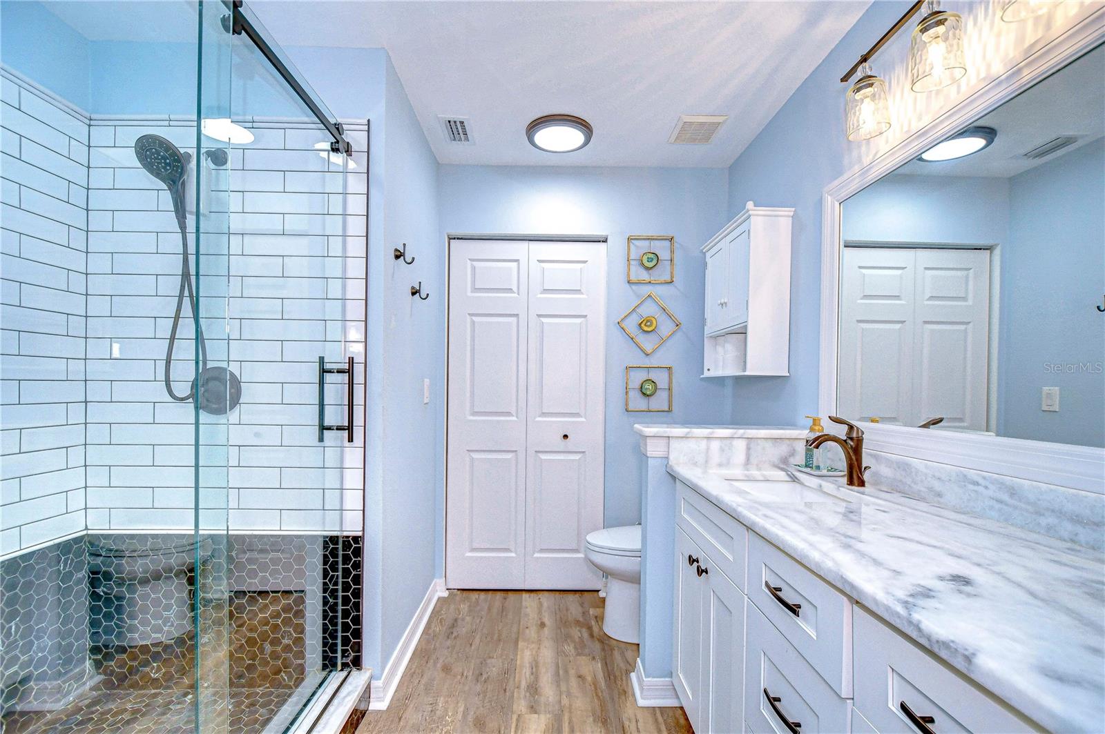 Upgraded Walk in shower