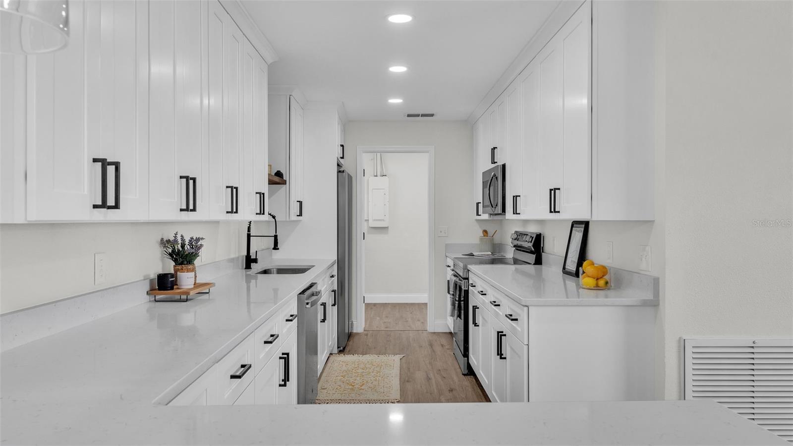 4028 S WELLINGTON DR, LAKELAND, FL, 33813