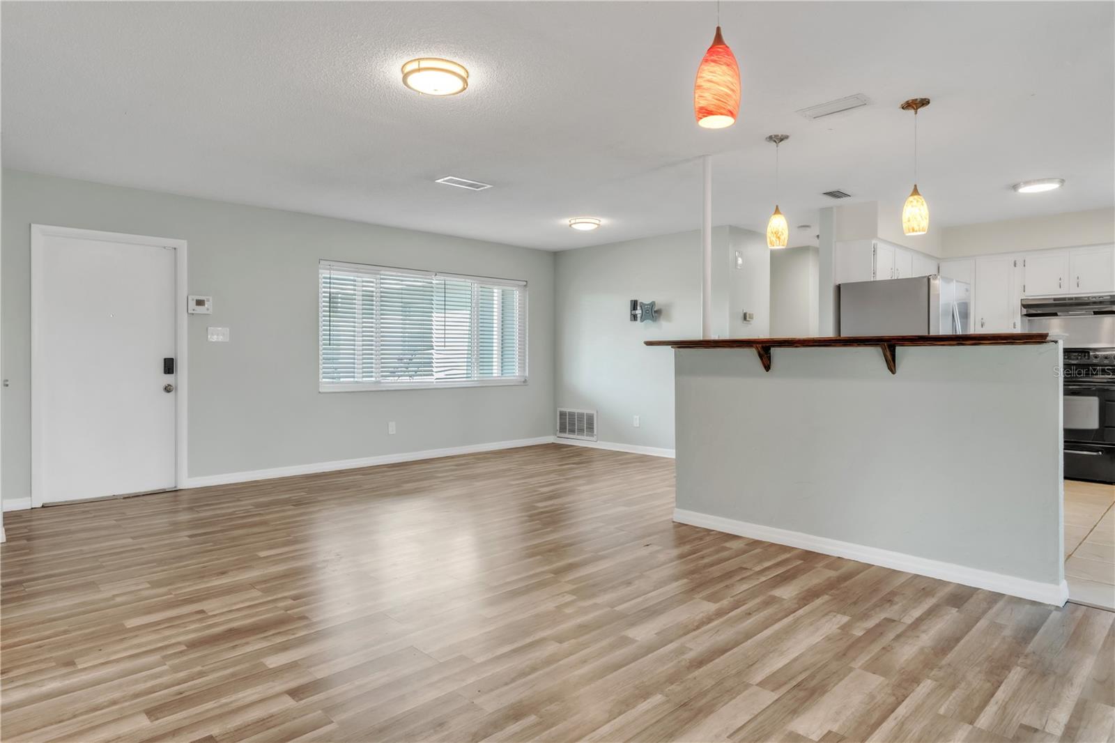 2705 20TH AVENUE DR W, BRADENTON, FL, 34205