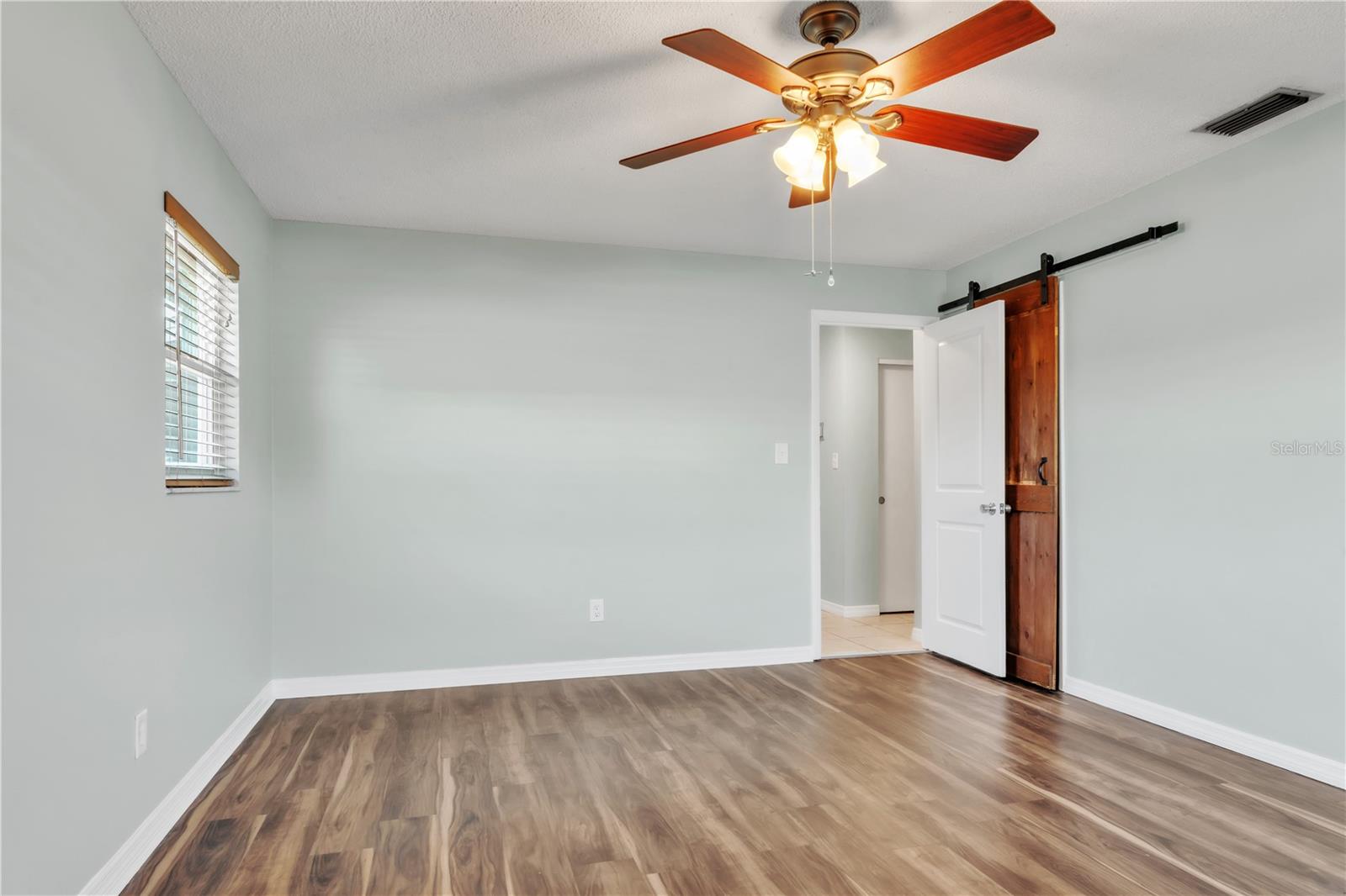 2705 20TH AVENUE DR W, BRADENTON, FL, 34205