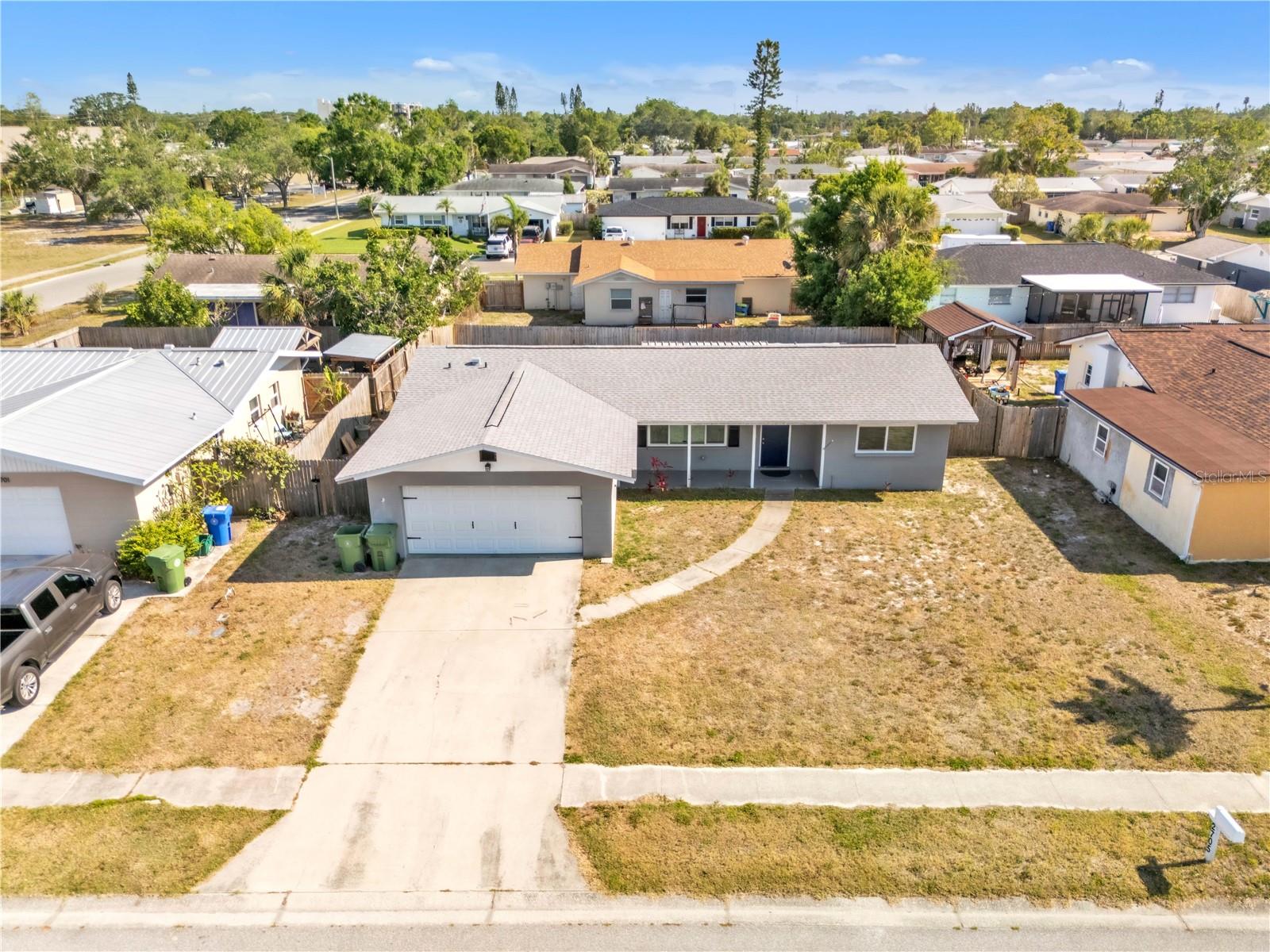 2705 20TH AVENUE DR W, BRADENTON, FL, 34205