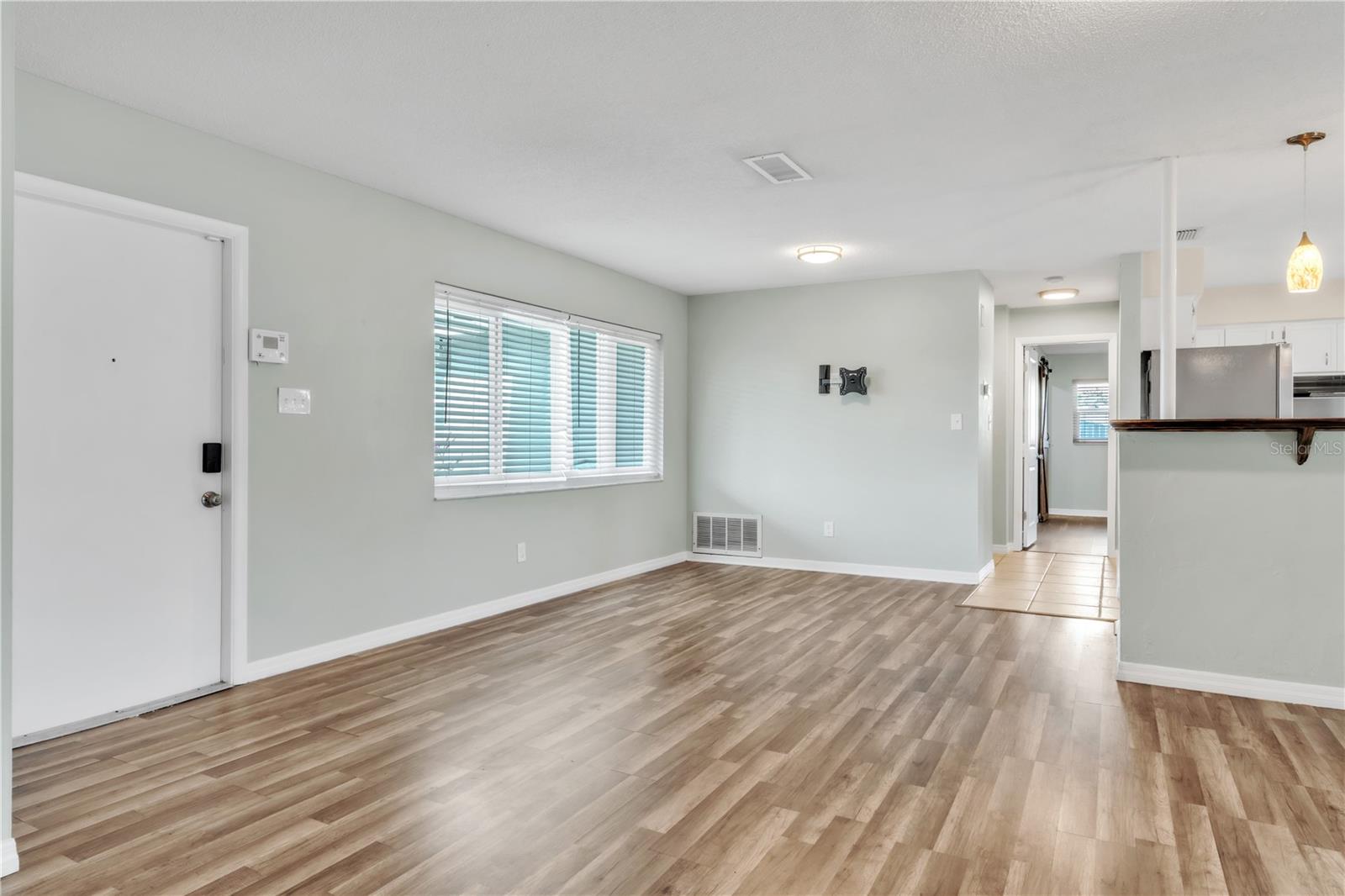 2705 20TH AVENUE DR W, BRADENTON, FL, 34205