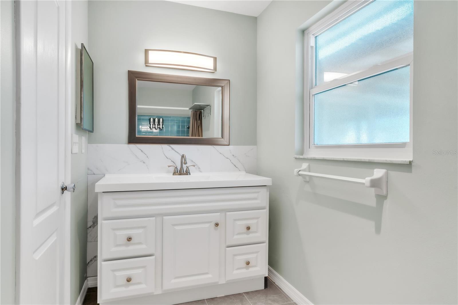 2705 20TH AVENUE DR W, BRADENTON, FL, 34205