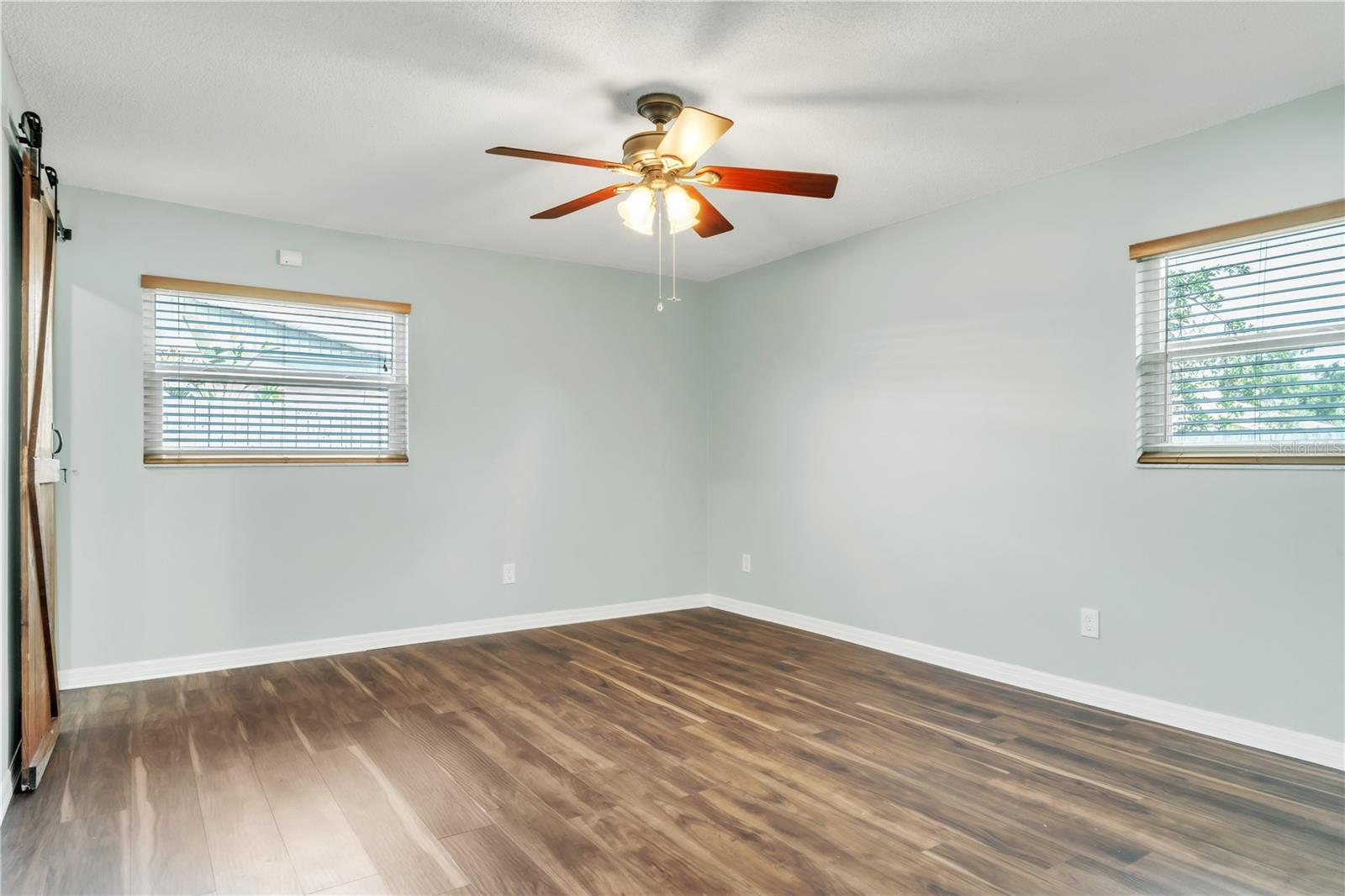 2705 20TH AVENUE DR W, BRADENTON, FL, 34205