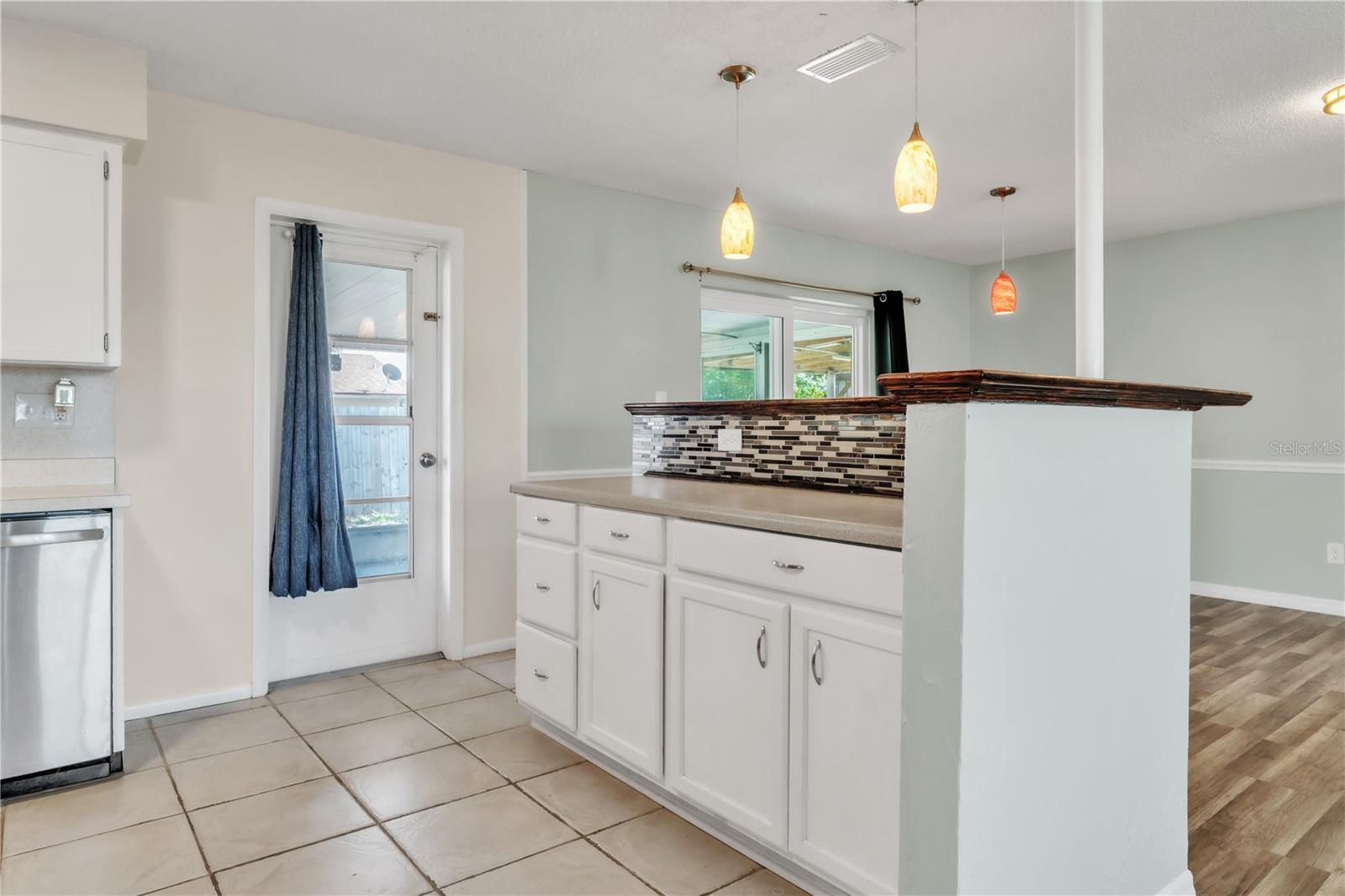 2705 20TH AVENUE DR W, BRADENTON, FL, 34205