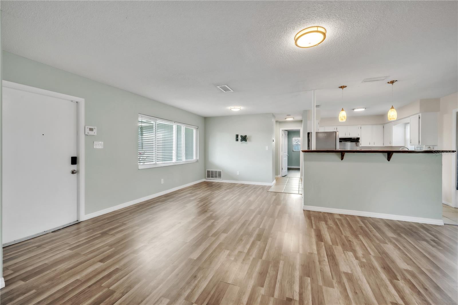 2705 20TH AVENUE DR W, BRADENTON, FL, 34205