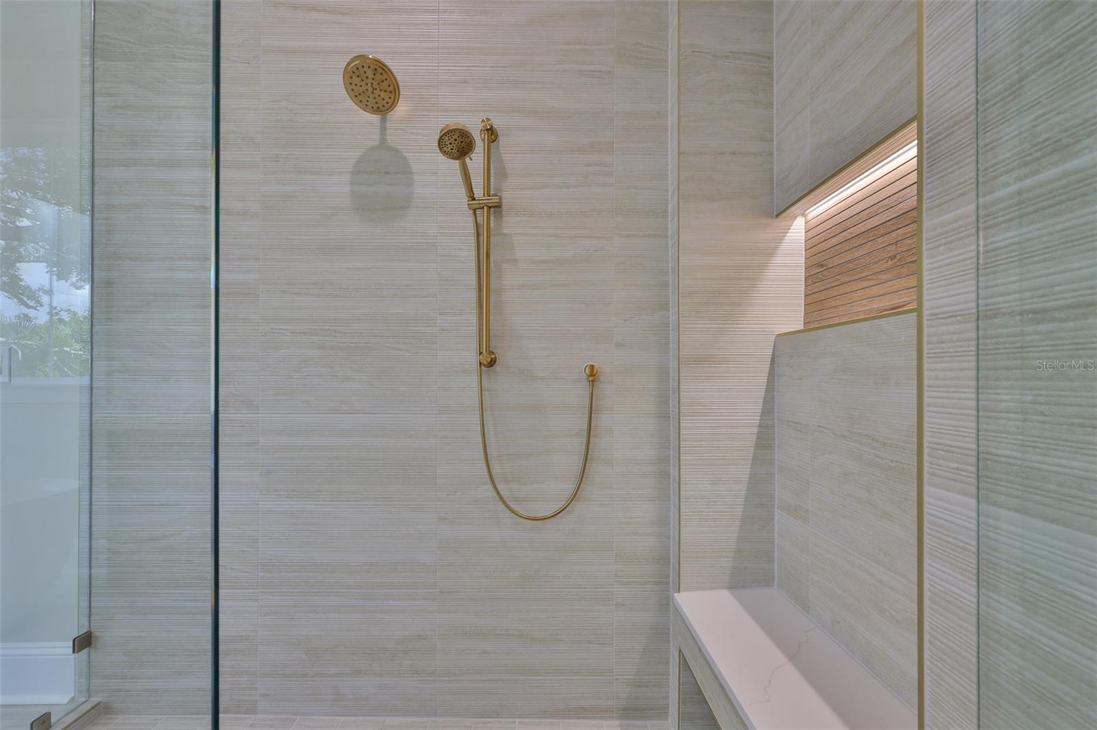 TB8378803 Property Photo