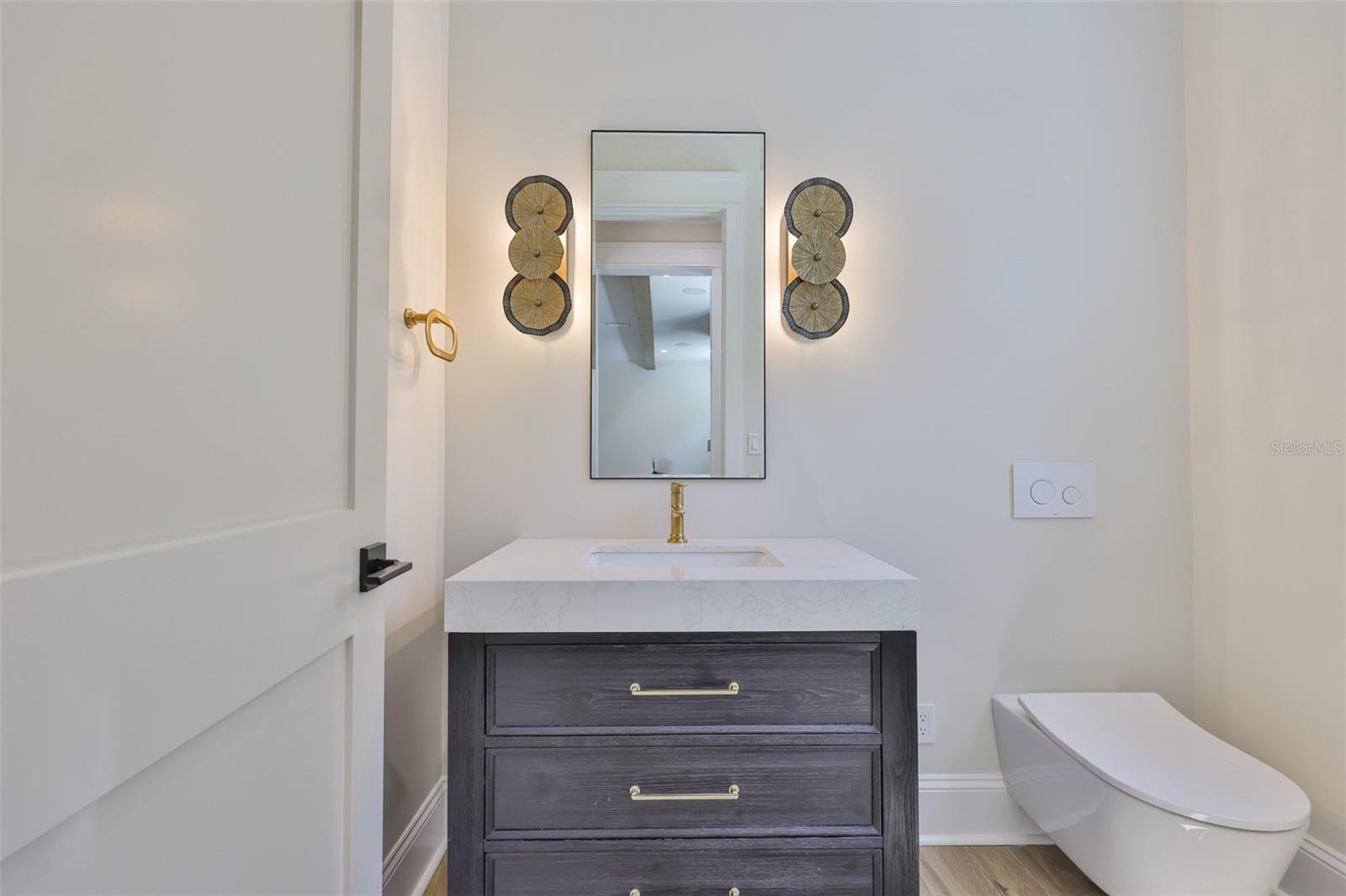 TB8378803 Property Photo