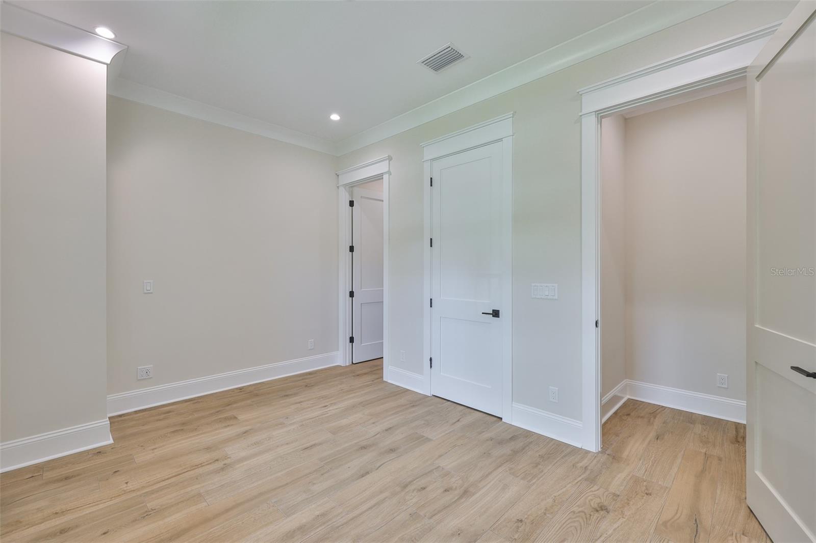 TB8378803 Property Photo