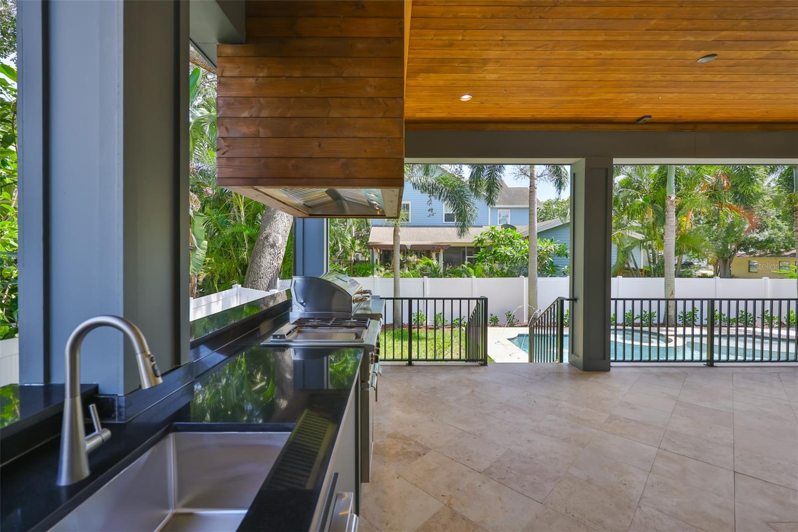 TB8378803 Property Photo