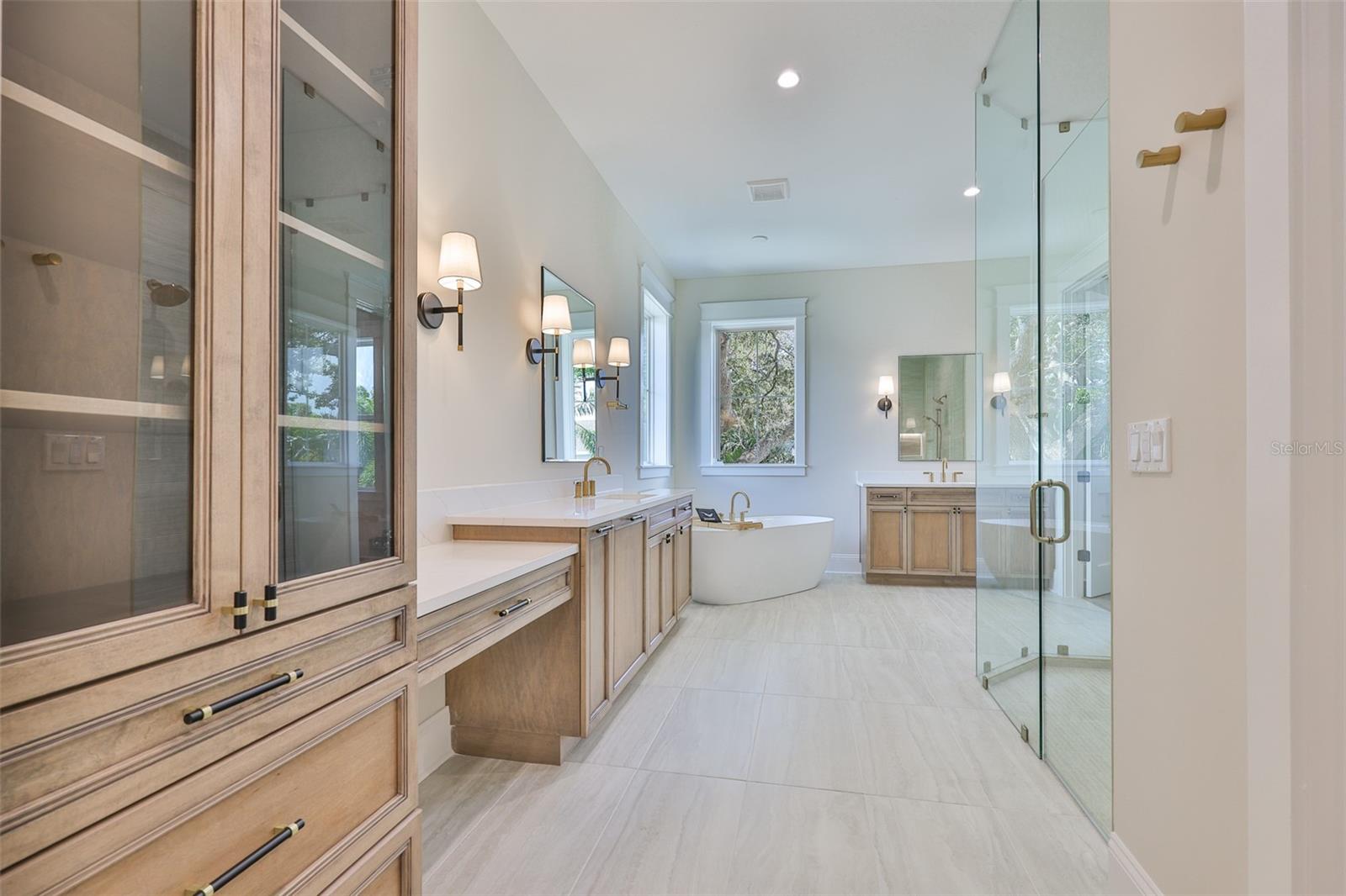 TB8378803 Property Photo