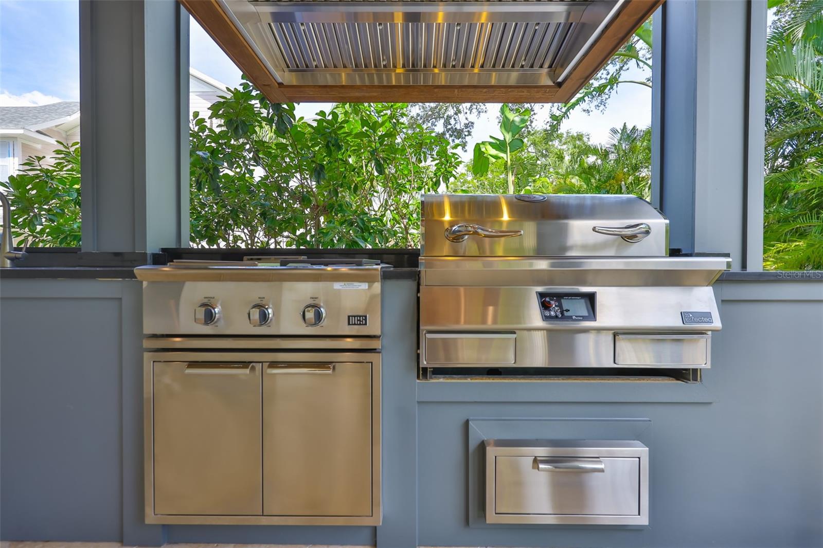 TB8378803 Property Photo