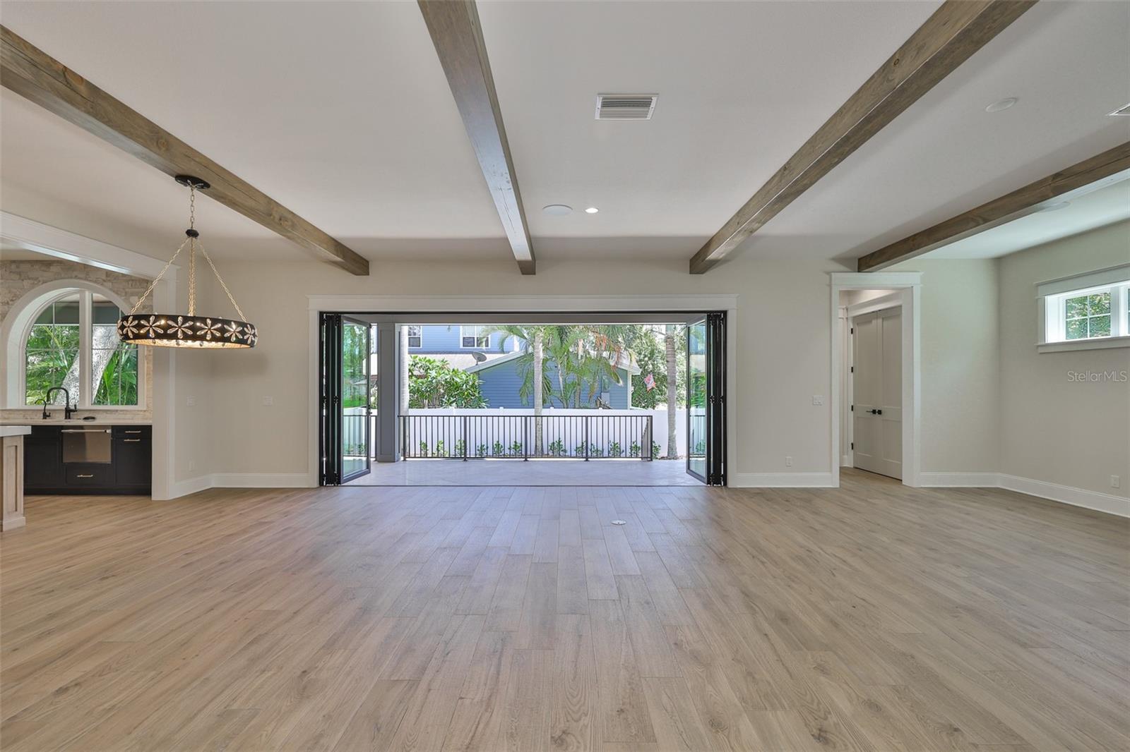 TB8378803 Property Photo