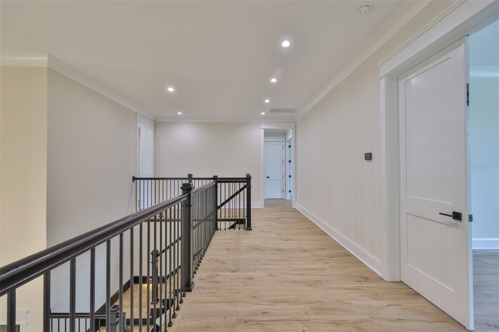 TB8378803 Property Photo