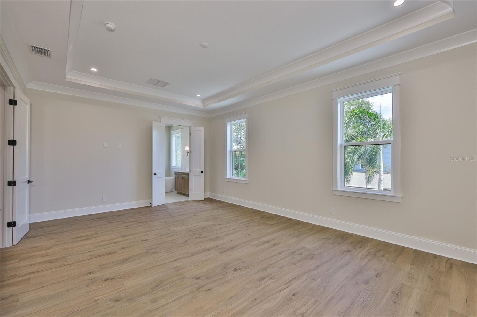 TB8378803 Property Photo