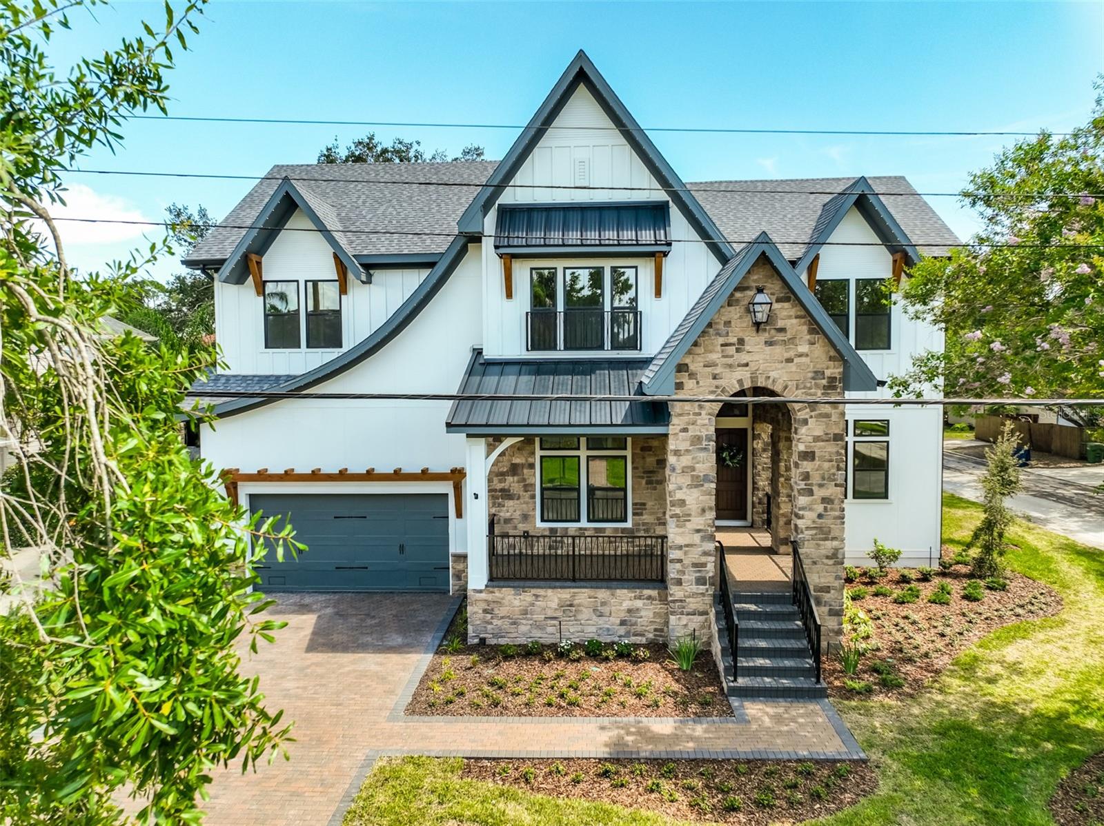 TB8378803 Property Photo