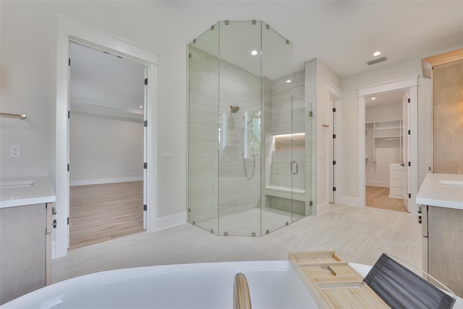 TB8378803 Property Photo