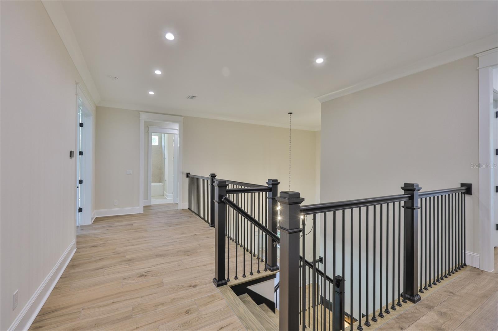 TB8378803 Property Photo