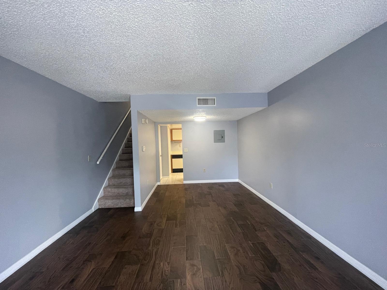 4117 S SEMORAN BLVD #7, ORLANDO, FL, 32822