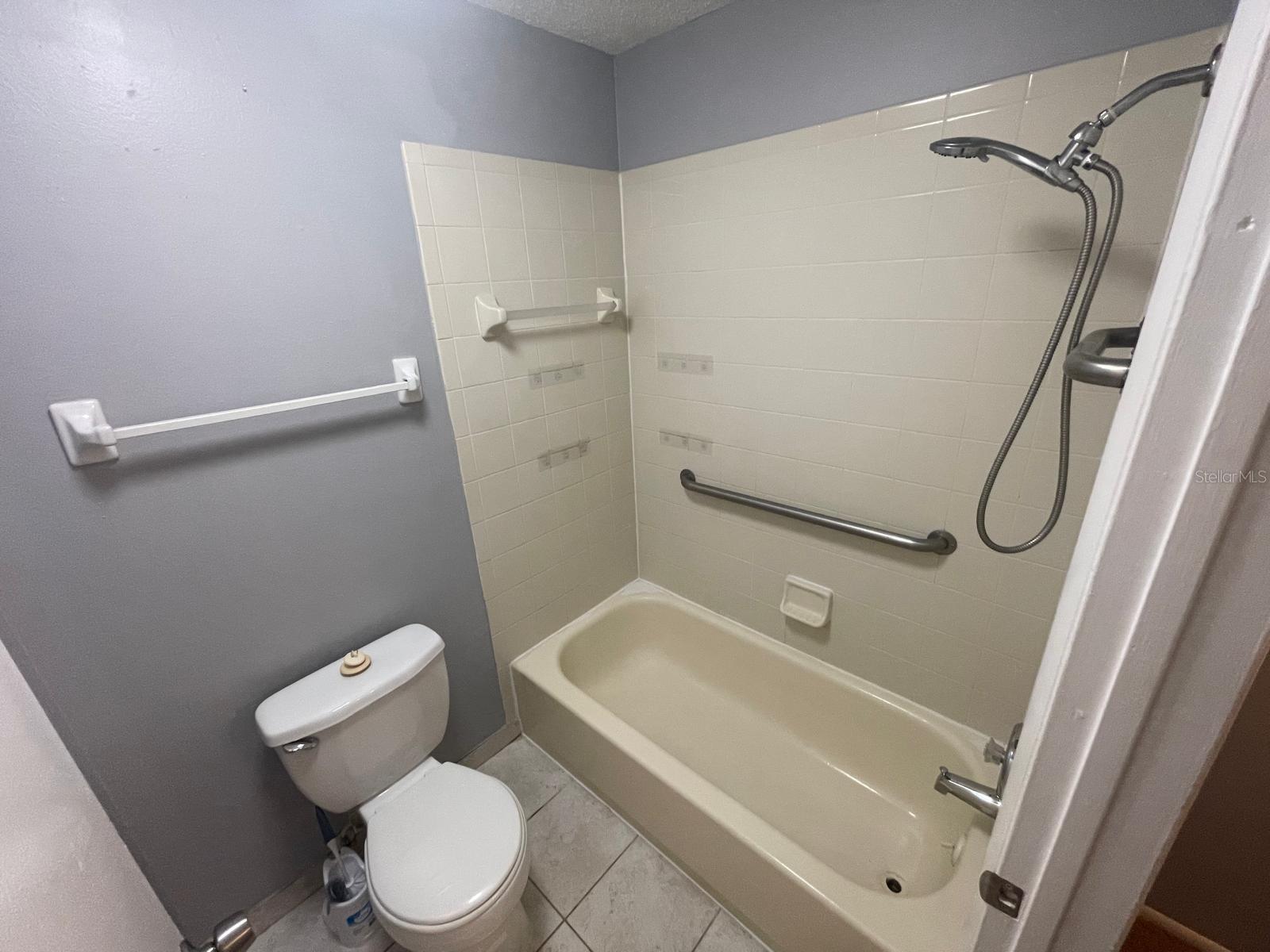 4117 S SEMORAN BLVD #7, ORLANDO, FL, 32822