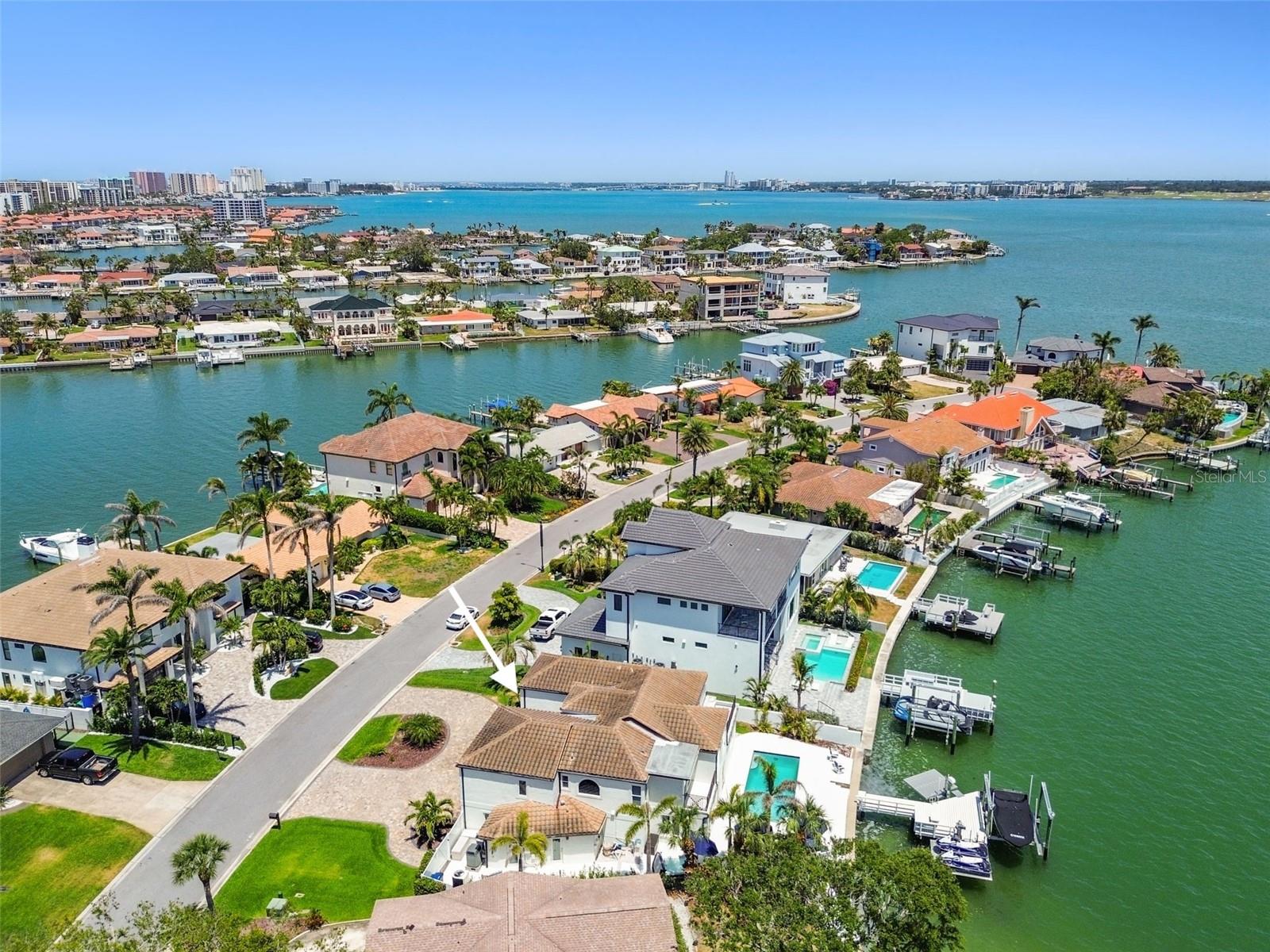 2233 DONATO DR, BELLEAIR BEACH, FL, 33786