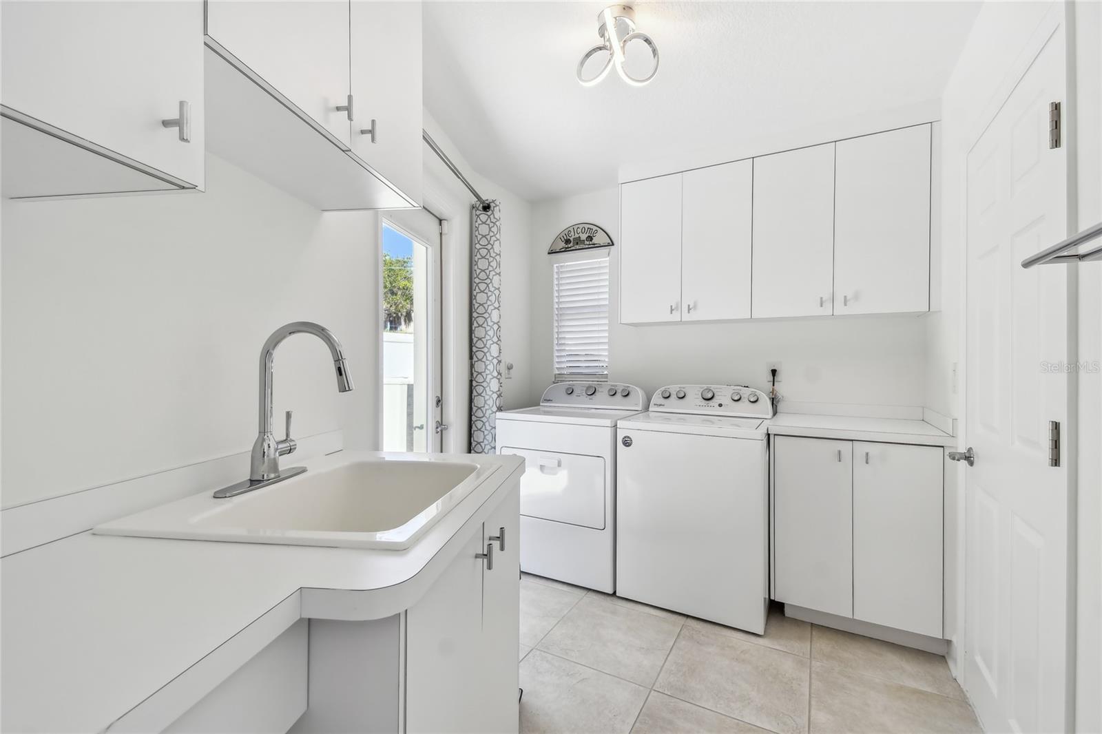 2233 DONATO DR, BELLEAIR BEACH, FL, 33786