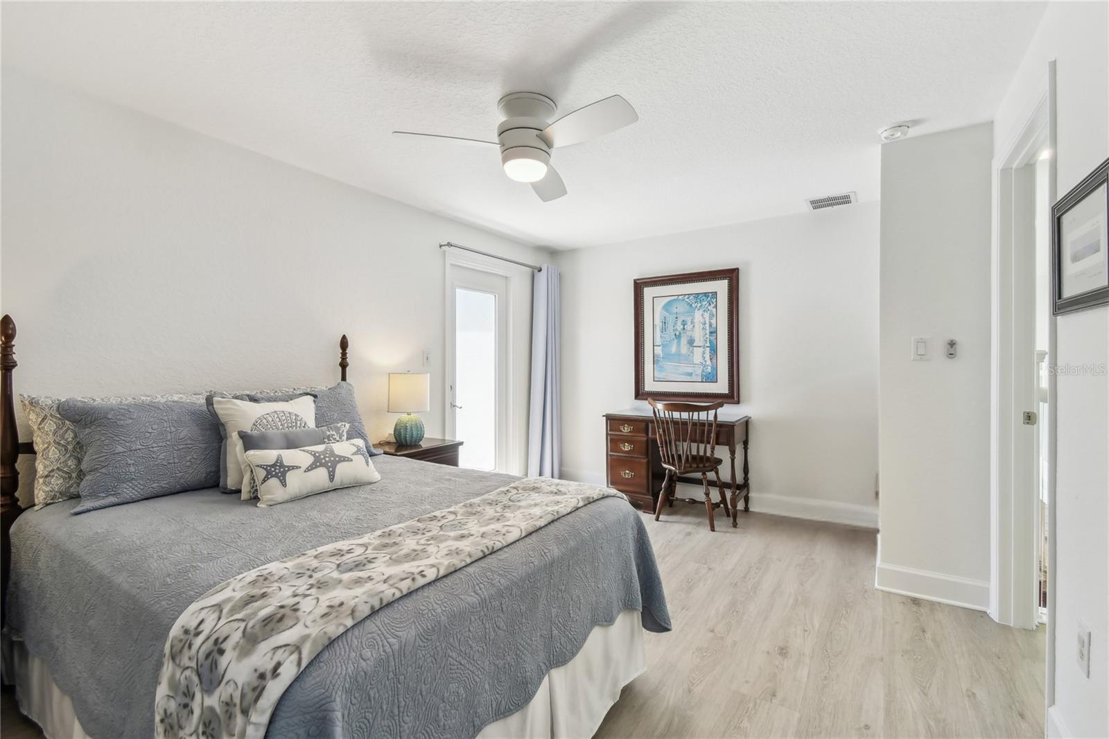 2233 DONATO DR, BELLEAIR BEACH, FL, 33786