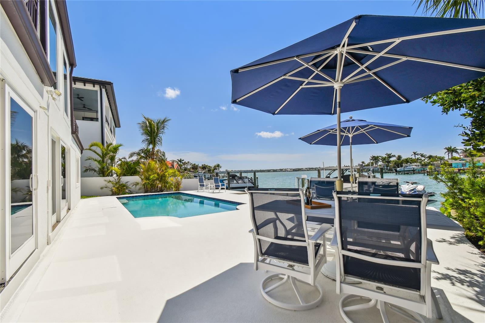 2233 DONATO DR, BELLEAIR BEACH, FL, 33786