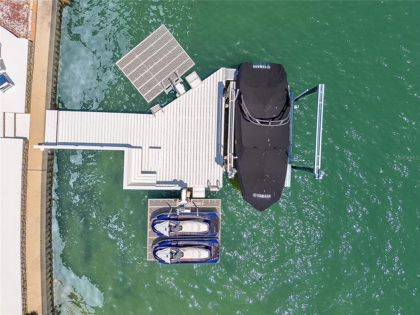 2233 DONATO DR, BELLEAIR BEACH, FL, 33786