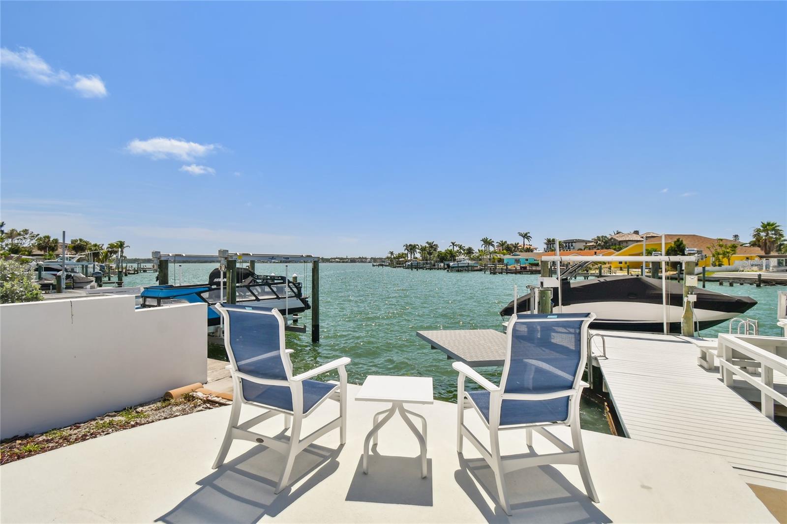 2233 DONATO DR, BELLEAIR BEACH, FL, 33786