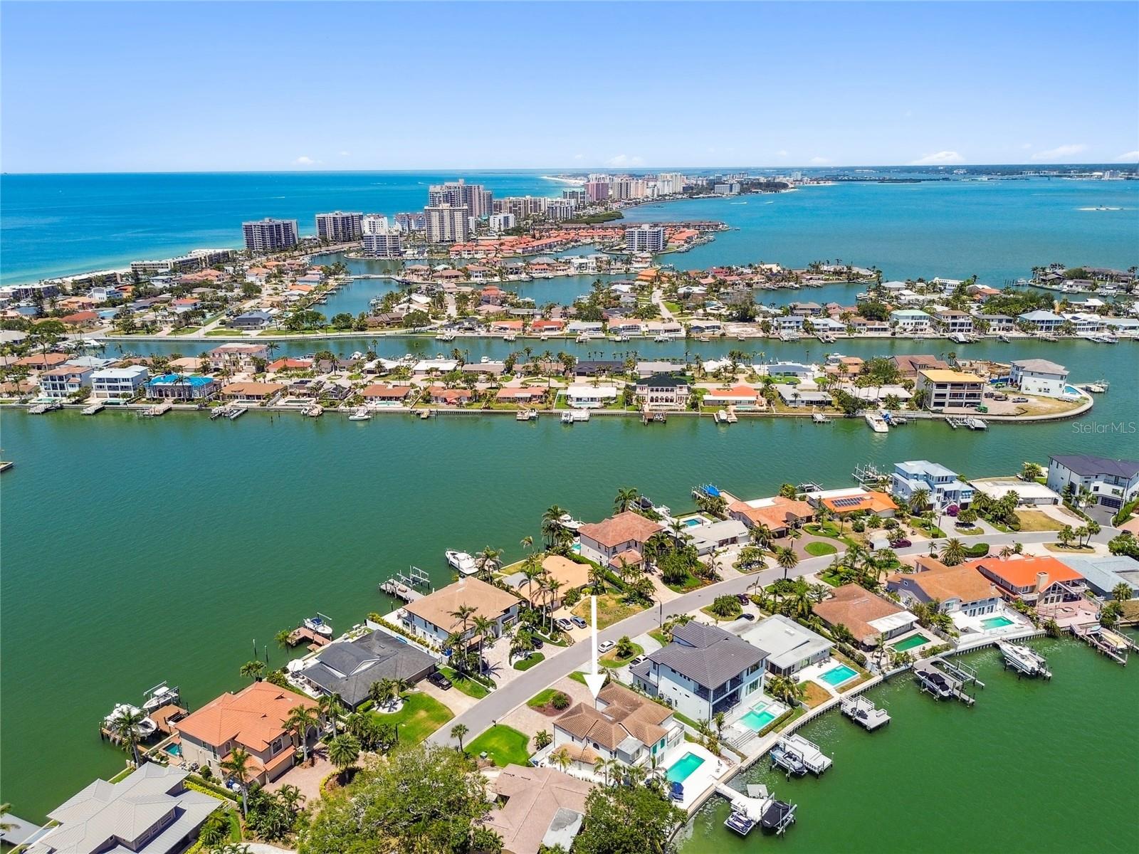 2233 DONATO DR, BELLEAIR BEACH, FL, 33786