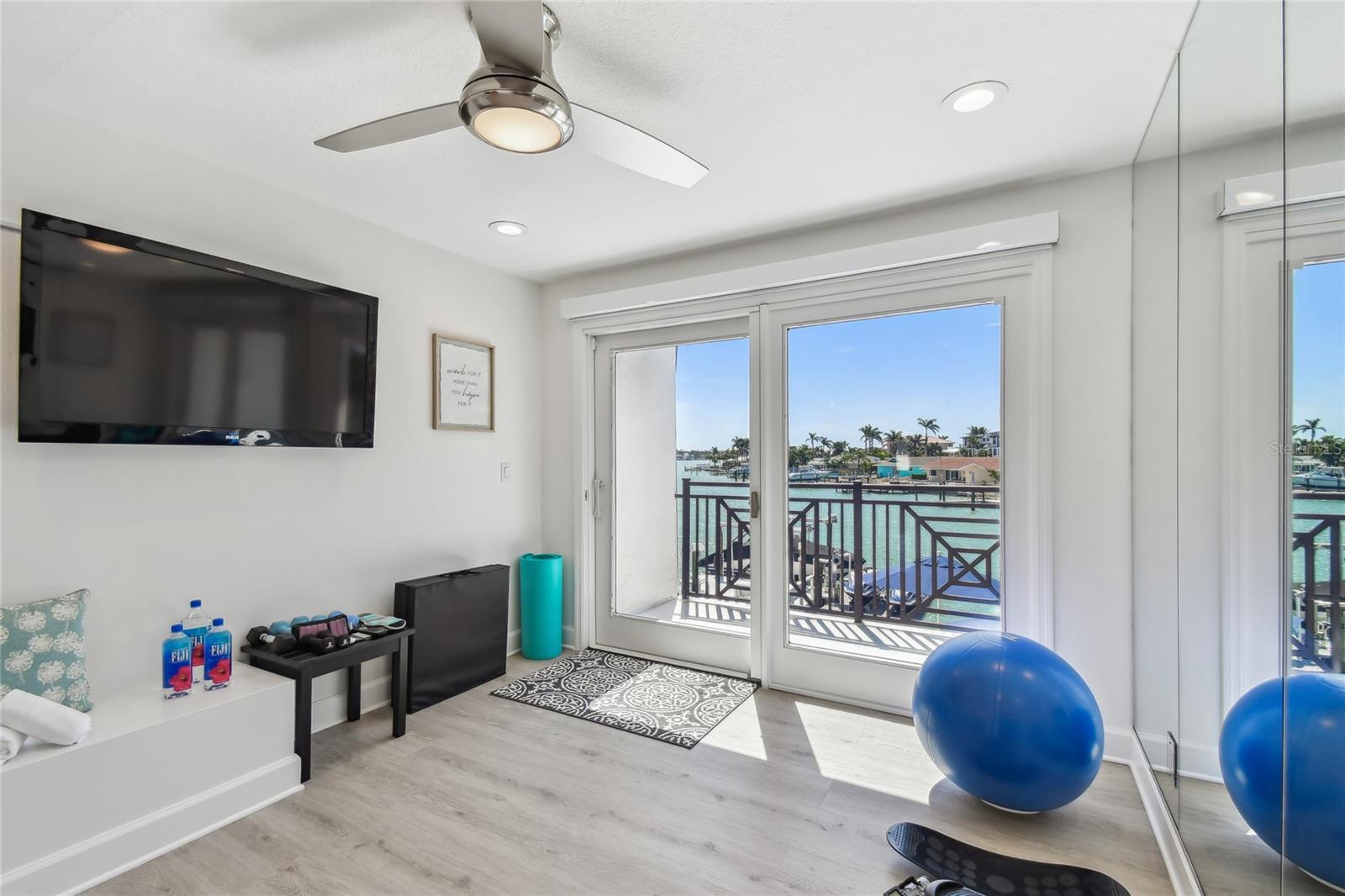 2233 DONATO DR, BELLEAIR BEACH, FL, 33786